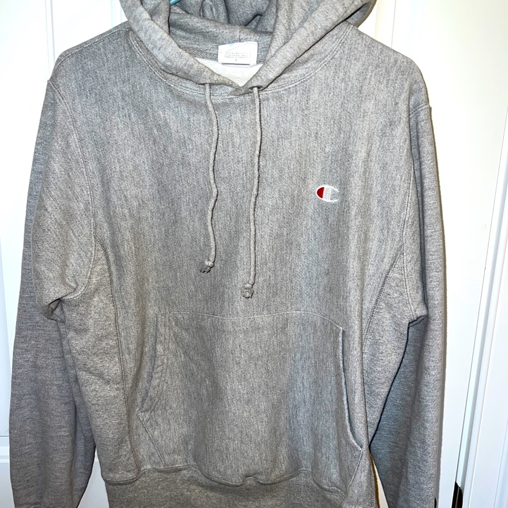 Women’s Small Champion gray Sweatshirt